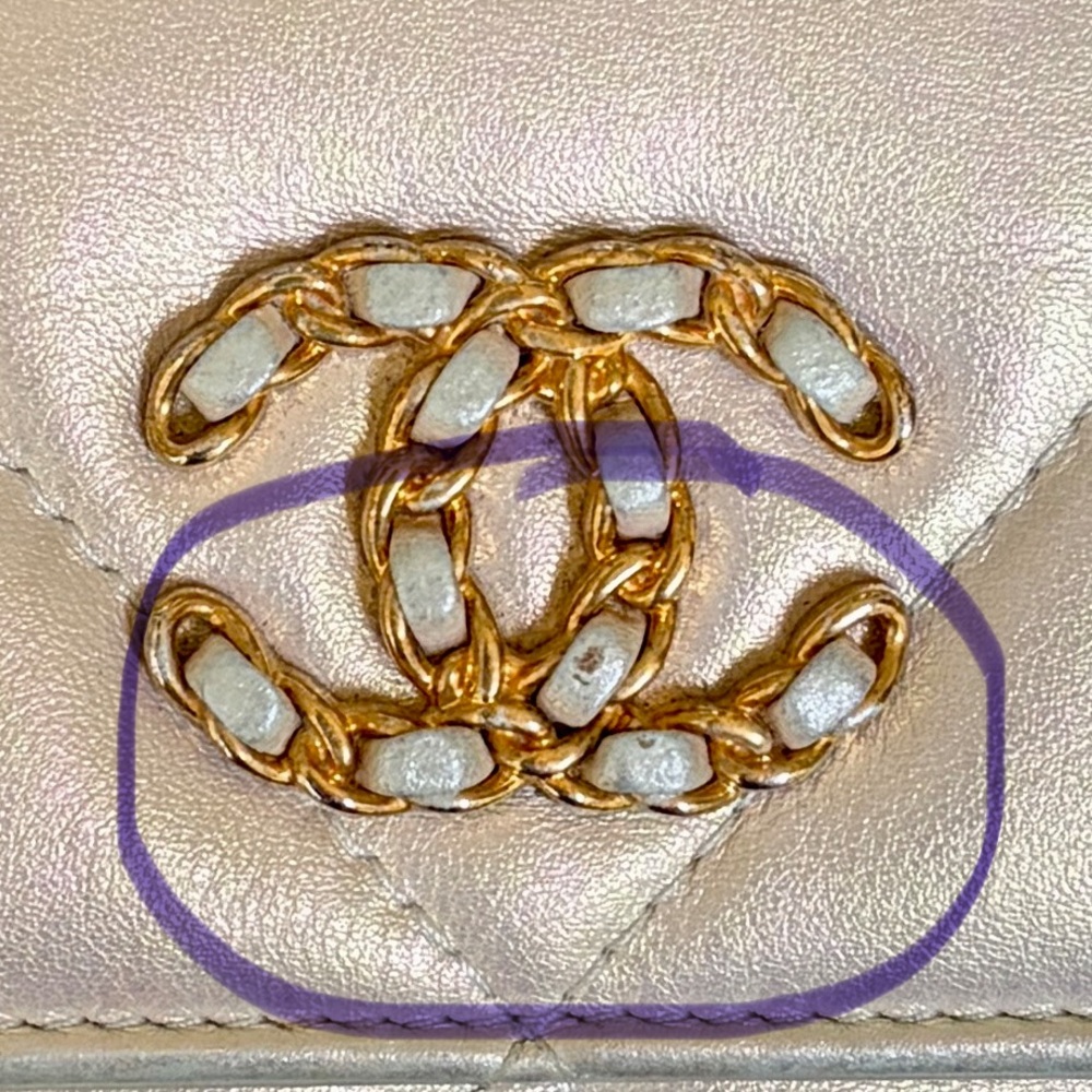 Chanel 19 Flap Wallet - Picture 15 of 15